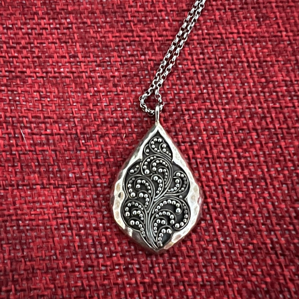 Lois Hill Pendant